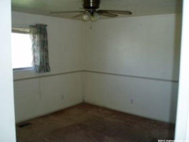 5038 S 2875 W, Roy, UT 84067 — photo 7