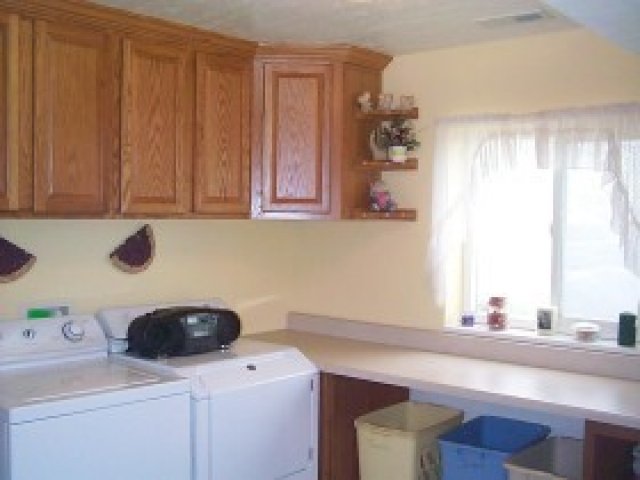 515 E 300 S, Hyrum, UT 84319 — photo 6