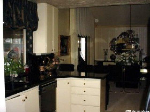 1250 S Oakridge Ln, Bountiful, UT 84010 — photo 9