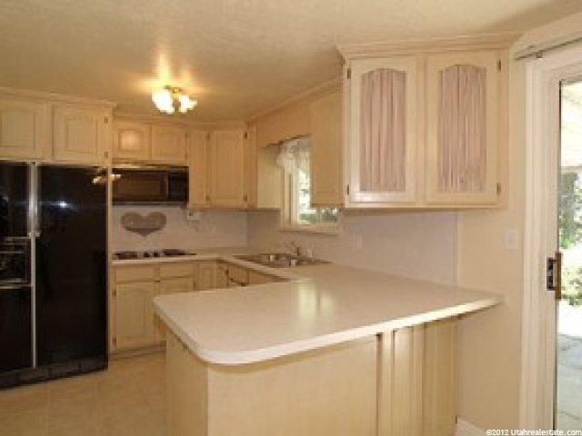 215 E Carlson Ave S, Midvale, UT 84047 — photo 9