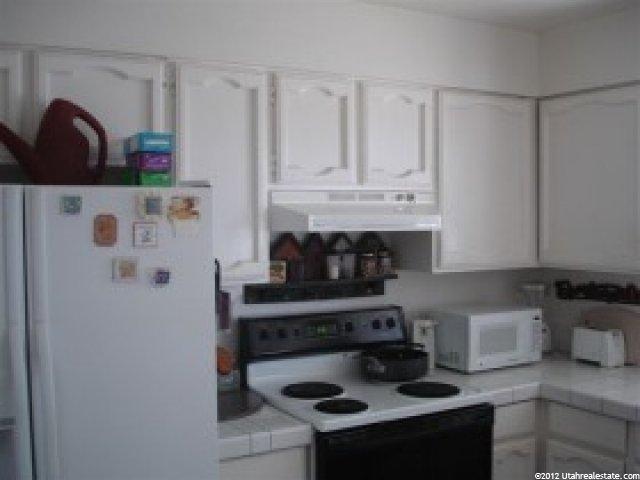 686 N 500 W, Orem, UT 84057 — photo 3