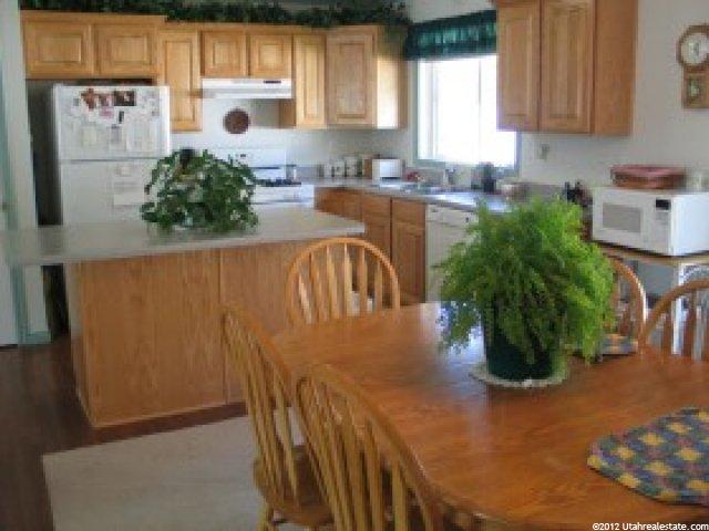 642 Woodside Dr, Logan, UT 84321 — photo 7