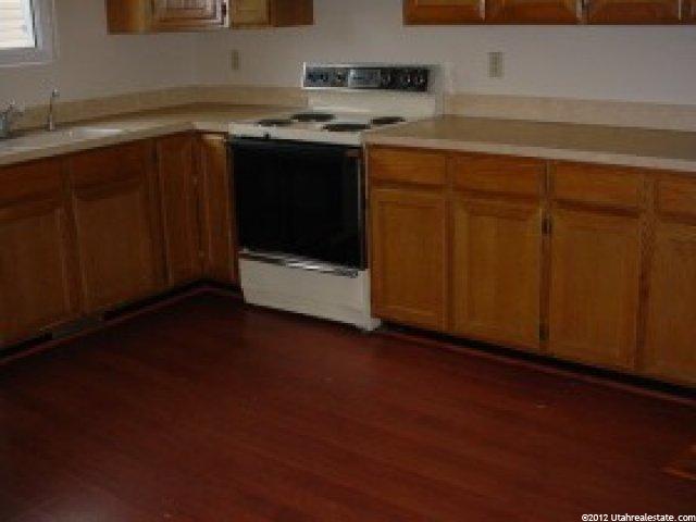 1194 N 250 W, Layton, UT 84041 — photo 4