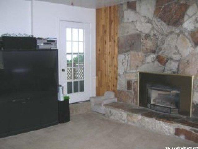 2410 Elaine Dr, Bountiful, UT 84010 — photo 4