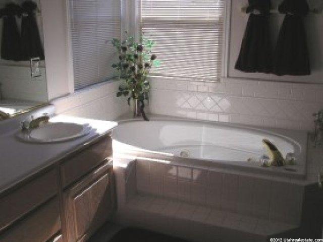 1885 Ashley Valley Ln, Sandy, UT 84092 — photo 9