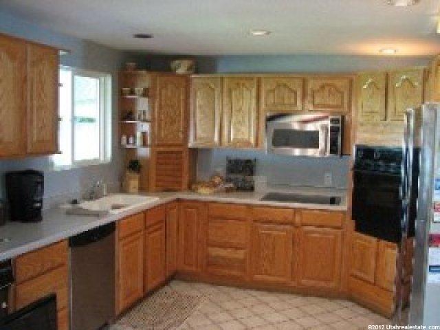 184 E Millerberg Dr, Midvale, UT 84047 — photo 3