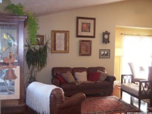 457 E 200 N, Springville, UT 84663 — photo 2