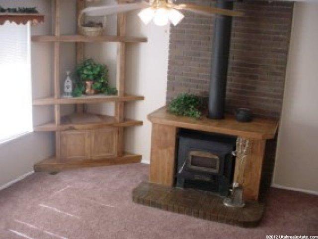 958 N 2075 W, Farr West, UT 84404 — photo 2