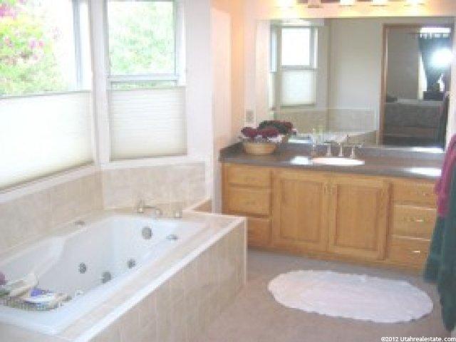 2111 Glacier View Dr, Sandy, UT 84092 — photo 6