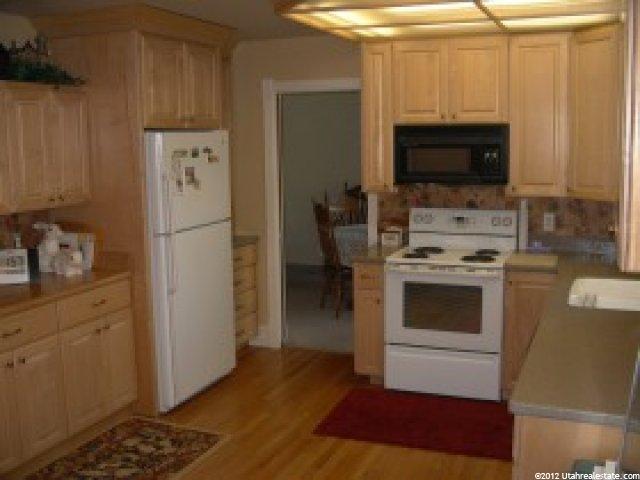 8210 S 1000 E, Sandy, UT 84094 — photo 3