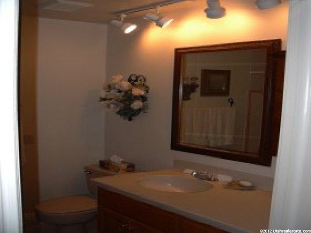 8210 S 1000 E, Sandy, UT 84094 — photo 6