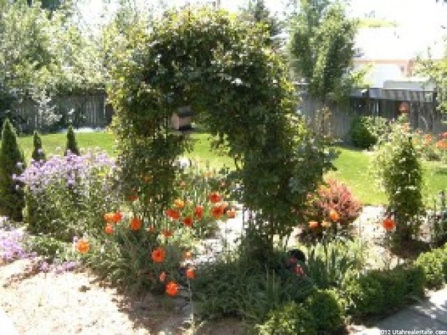 8210 S 1000 E, Sandy, UT 84094 — photo 10