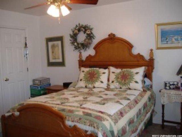 889 E 1775 N, North Ogden, UT 84414 — photo 10