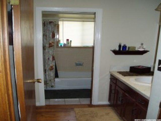 1031 W 550 S, Layton, UT 84041 — photo 3