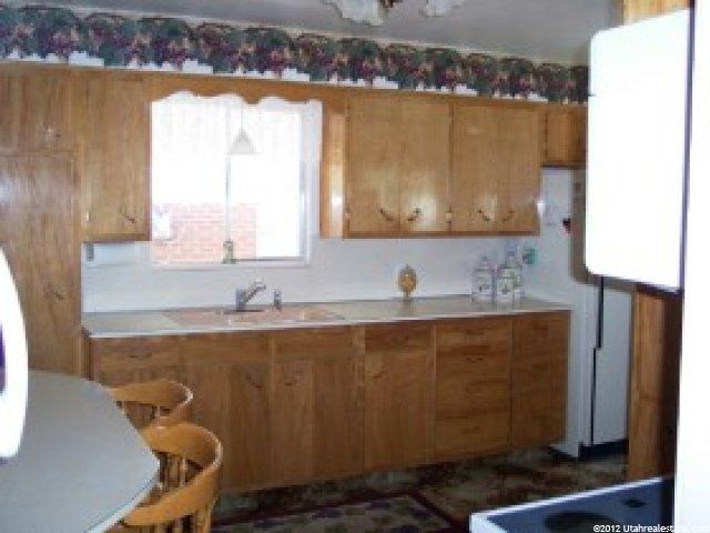 836 N Main St, Nephi, UT 84648 — photo 5