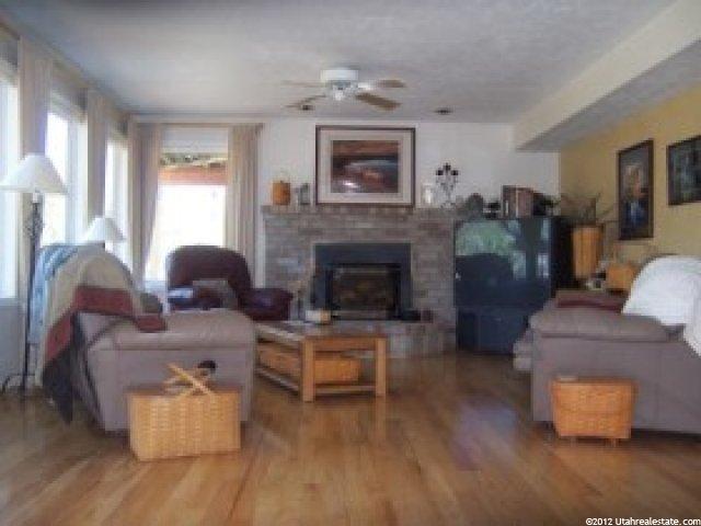 1057 S 6525 E, Huntsville, UT 84317 — photo 2