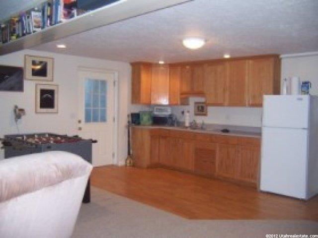 1057 S 6525 E, Huntsville, UT 84317 — photo 5
