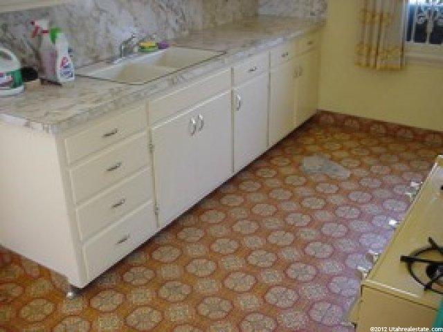 2946 Fowler, Ogden, UT 84401 — photo 2