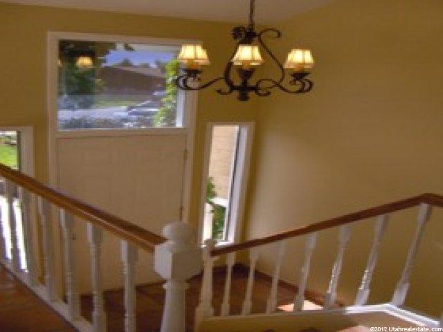 2098 Gyrfalcon Ln, Sandy, UT 84092 — photo 2