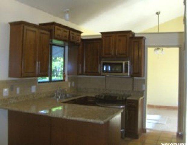 2098 Gyrfalcon Ln, Sandy, UT 84092 — photo 11