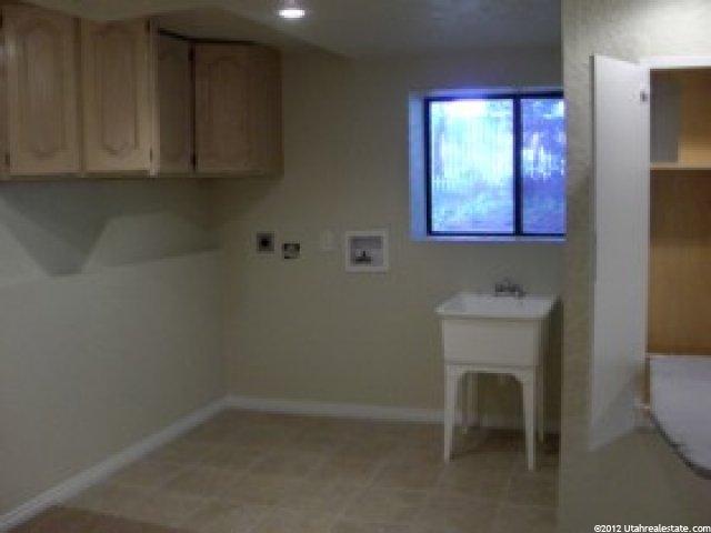 2098 Gyrfalcon Ln, Sandy, UT 84092 — photo 7