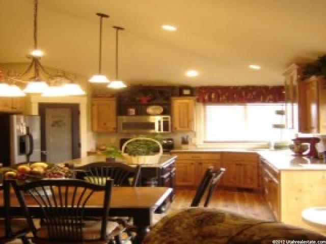 939 E Fitzgerald Ln, Lehi, UT 84043 — photo 5
