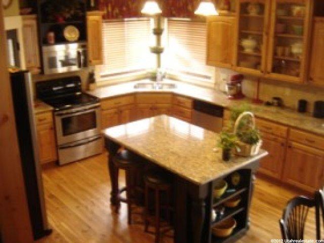 939 E Fitzgerald Ln, Lehi, UT 84043 — photo 10