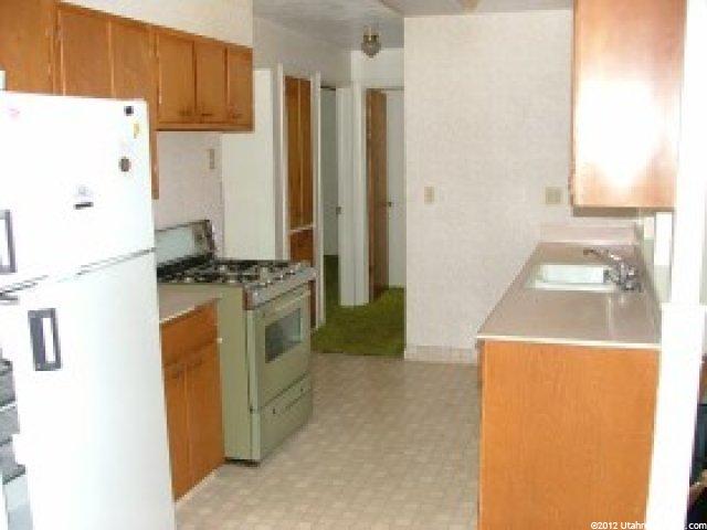 988 S Main St, Garland, UT 84312 — photo 5