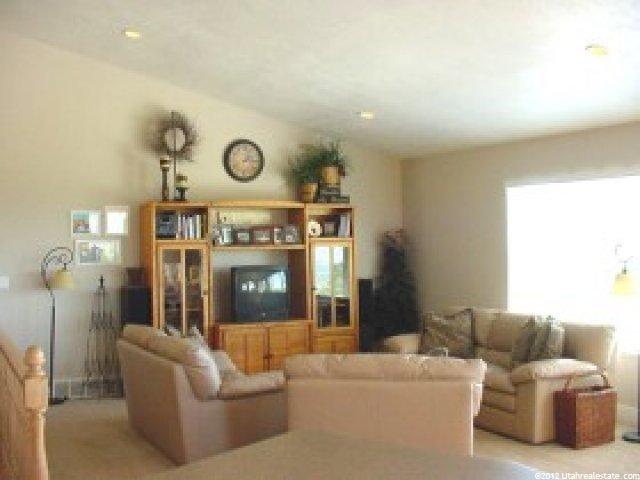 230 Kal Ridge Ln, Hyde Park, UT 84318 — photo 4