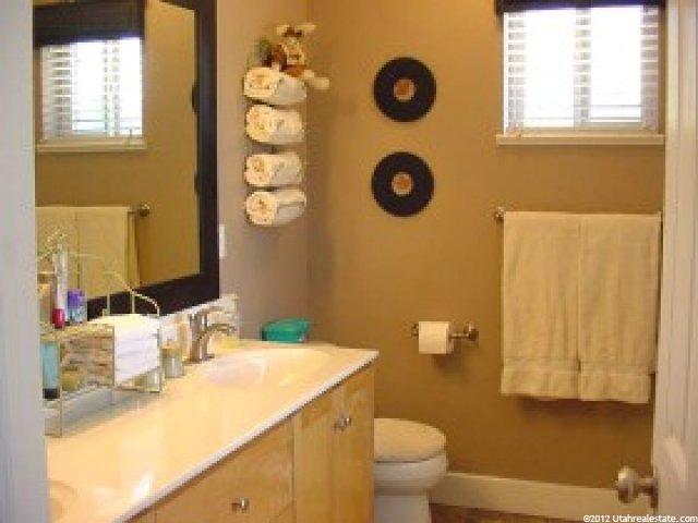 230 Kal Ridge Ln, Hyde Park, UT 84318 — photo 9