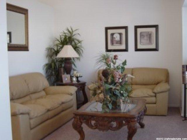 869 W 1930 N, Clinton, UT 84015 — photo 3
