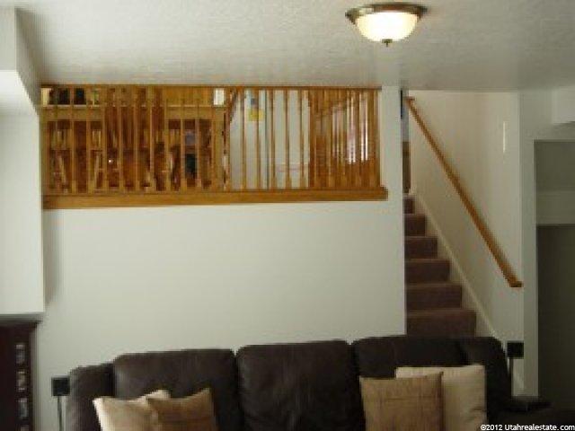 869 W 1930 N, Clinton, UT 84015 — photo 8