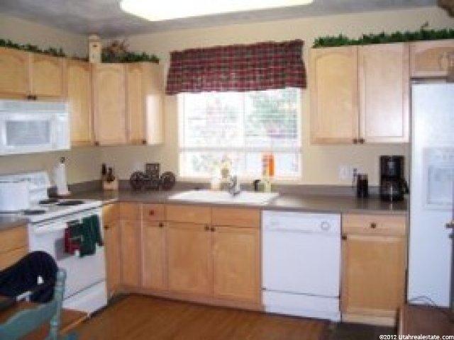 9294 Chartres Ave, Sandy, UT 84070 — photo 3