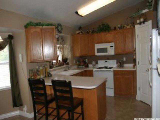 172 W 2100 S, Clearfield, UT 84015 — photo 3