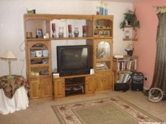 3713 River Valley Dr, Riverdale, UT 84405 — photo 2