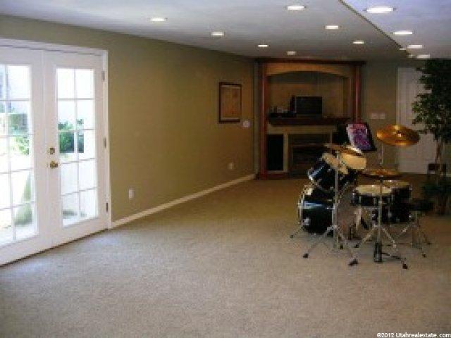 1431 Stanley Dr, Sandy, UT 84093 — photo 10