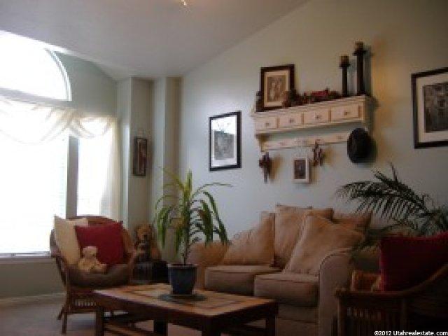 1901 N 810 W, Clinton, UT 84015 — photo 2