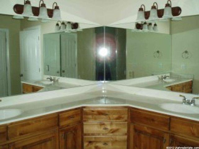 68 Windsor Ct, Bountiful, UT 84010 — photo 8