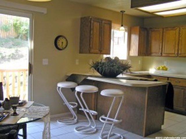 1469 E Snowcreek Dr, Layton, UT 84040 — photo 3