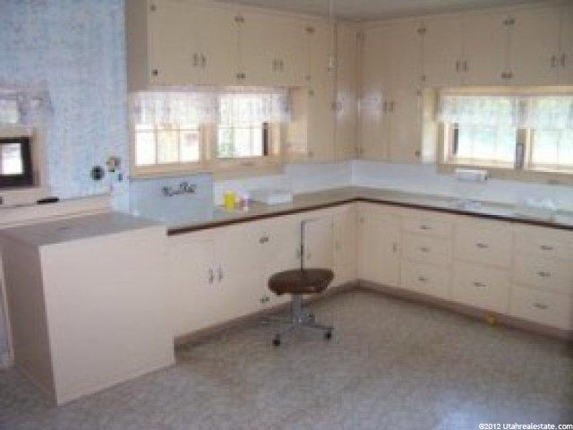 420 N 100 E, Hinckley, UT 84635 — photo 4