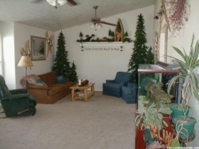 837 W 3950 S, Riverdale, UT 84405 — photo 3