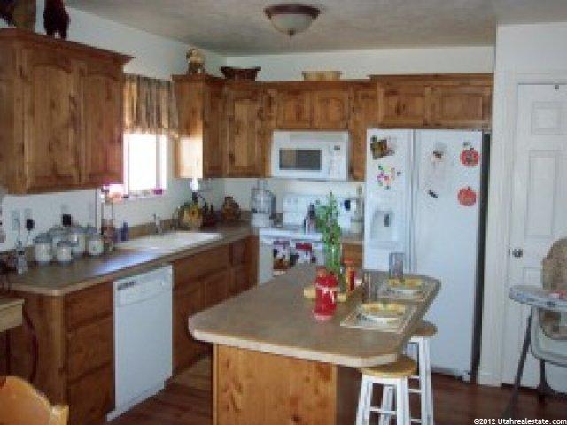 846 Saint Andrews Dr, Syracuse, UT 84075 — photo 4