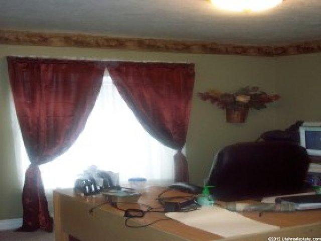 846 Saint Andrews Dr, Syracuse, UT 84075 — photo 9