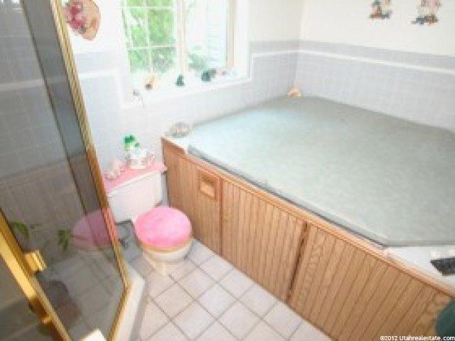 1754 E Edgecliff Dr, Sandy, UT 84092 — photo 11