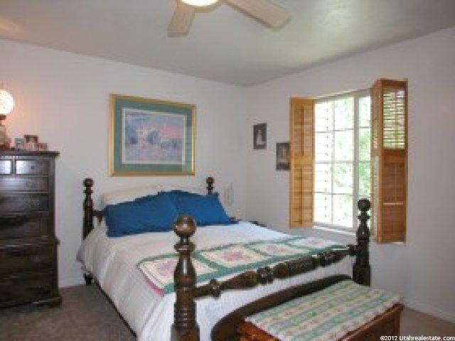 1754 E Edgecliff Dr, Sandy, UT 84092 — photo 9