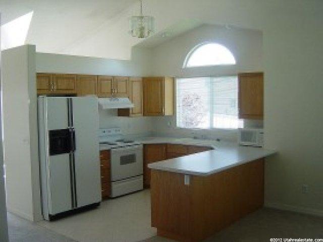 292 E Eaglebrook Dr S, Sandy, UT 84070 — photo 2