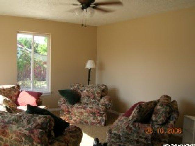 5752 S Hillside Dr E, Murray, UT 84107 — photo 2