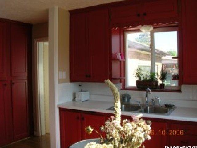 5752 S Hillside Dr E, Murray, UT 84107 — photo 10