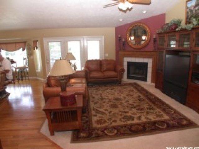 1496 Shane Cir, Sandy, UT 84092 — photo 3
