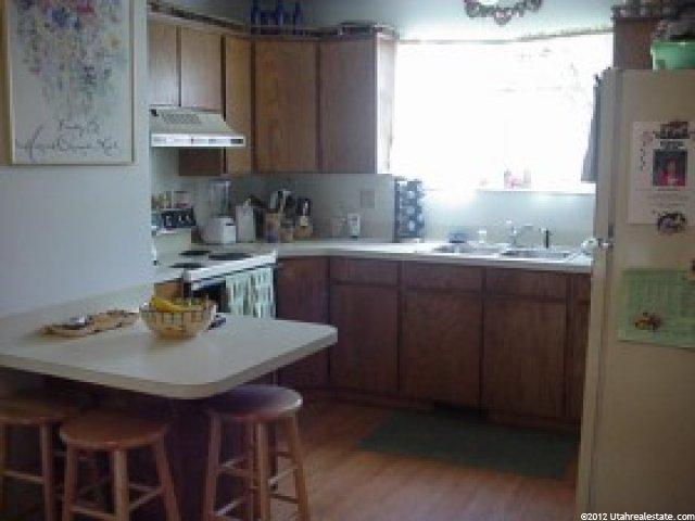 881 Sunflower Dr, Ogden, UT 84404 — photo 4